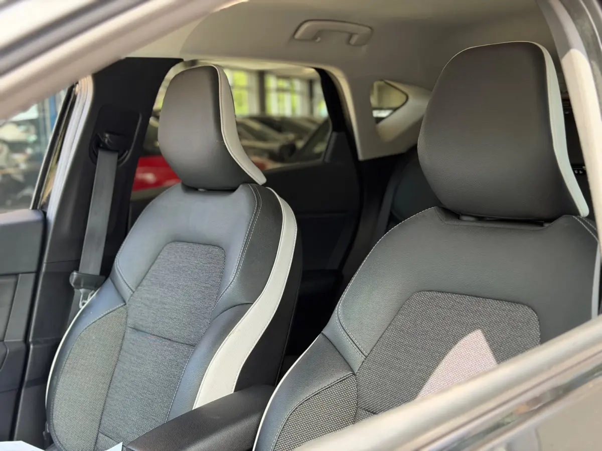 1.6 E-Tech Hybrid 145 Intens AUT NAVI NAP!
