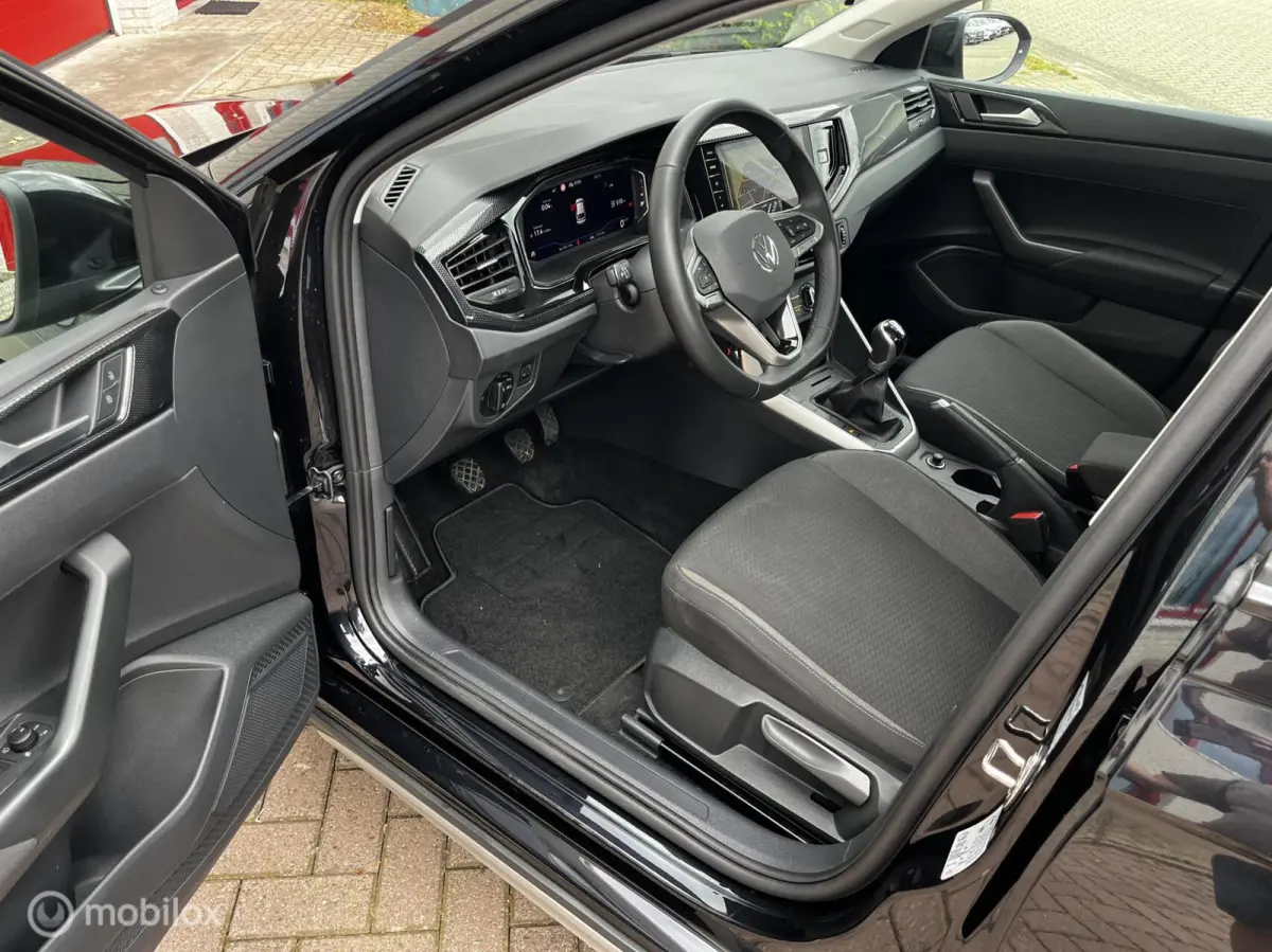 1.0 TSI Edition NAVI/CRUISE/CAMERA/PDC