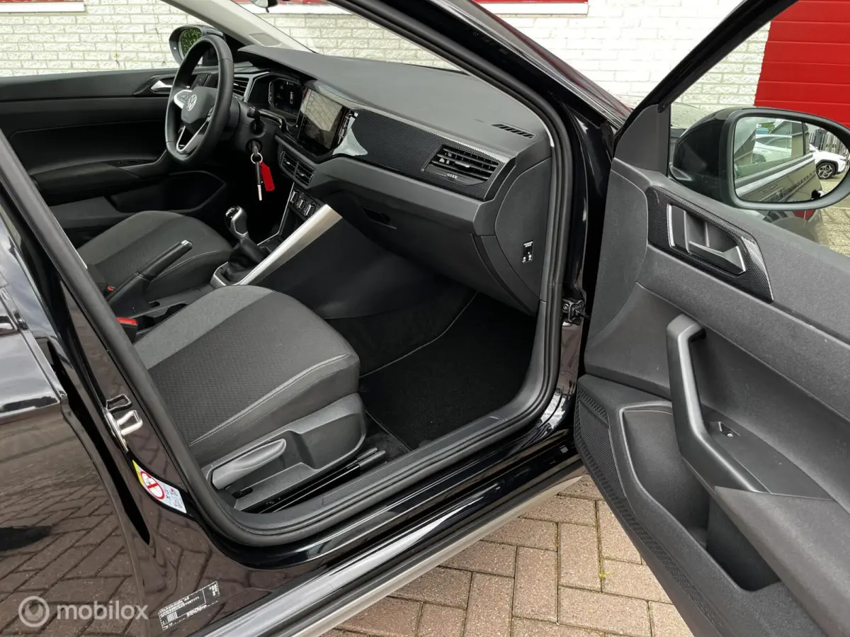 1.0 TSI Edition NAVI/CRUISE/CAMERA/PDC