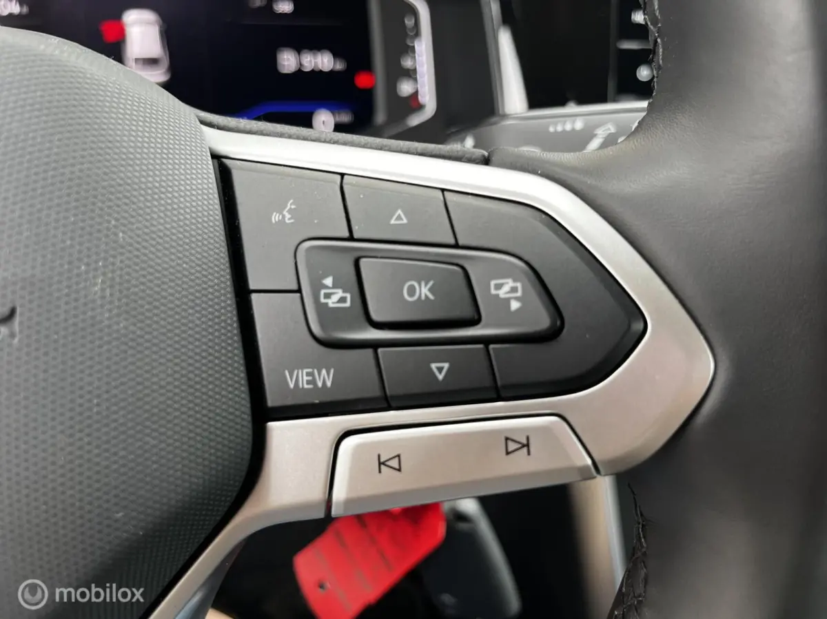 1.0 TSI Edition NAVI/CRUISE/CAMERA/PDC