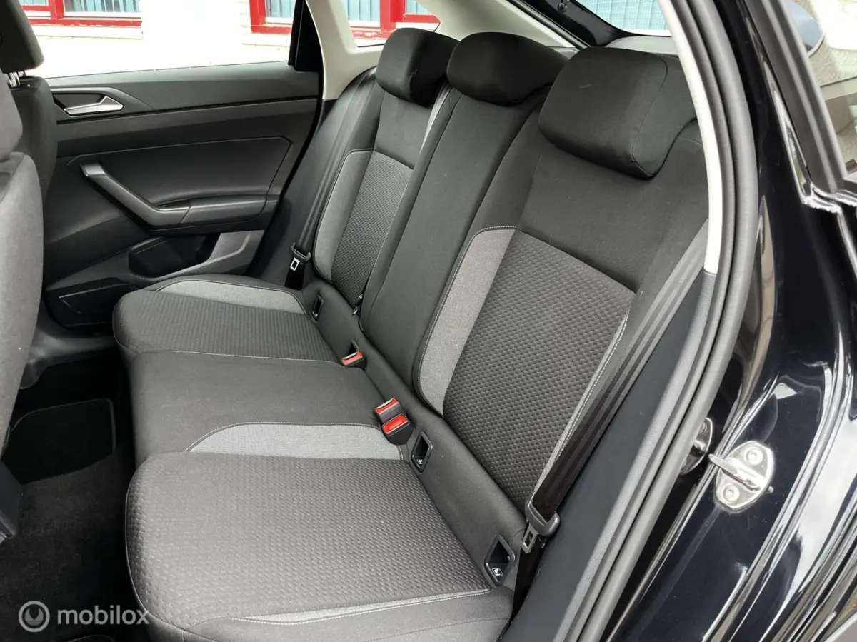 1.0 TSI Edition NAVI/CRUISE/CAMERA/PDC