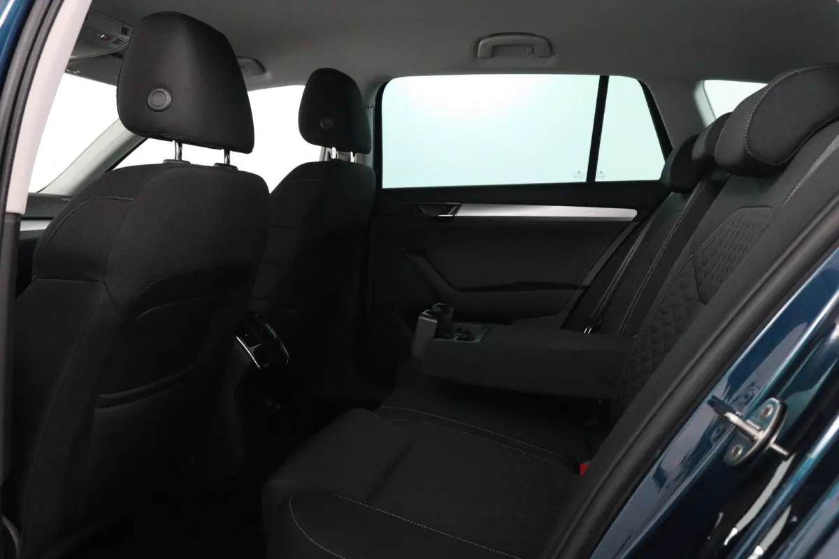 1.5 TSI ACT Business Edition | Dealer Onderhouden! | Trekhaak | LED | Memory Zetel | Cruise Adaptive | Stoelverwarming | Navi | Clima | Parkeersensoren | Lichtmetalen Velgen