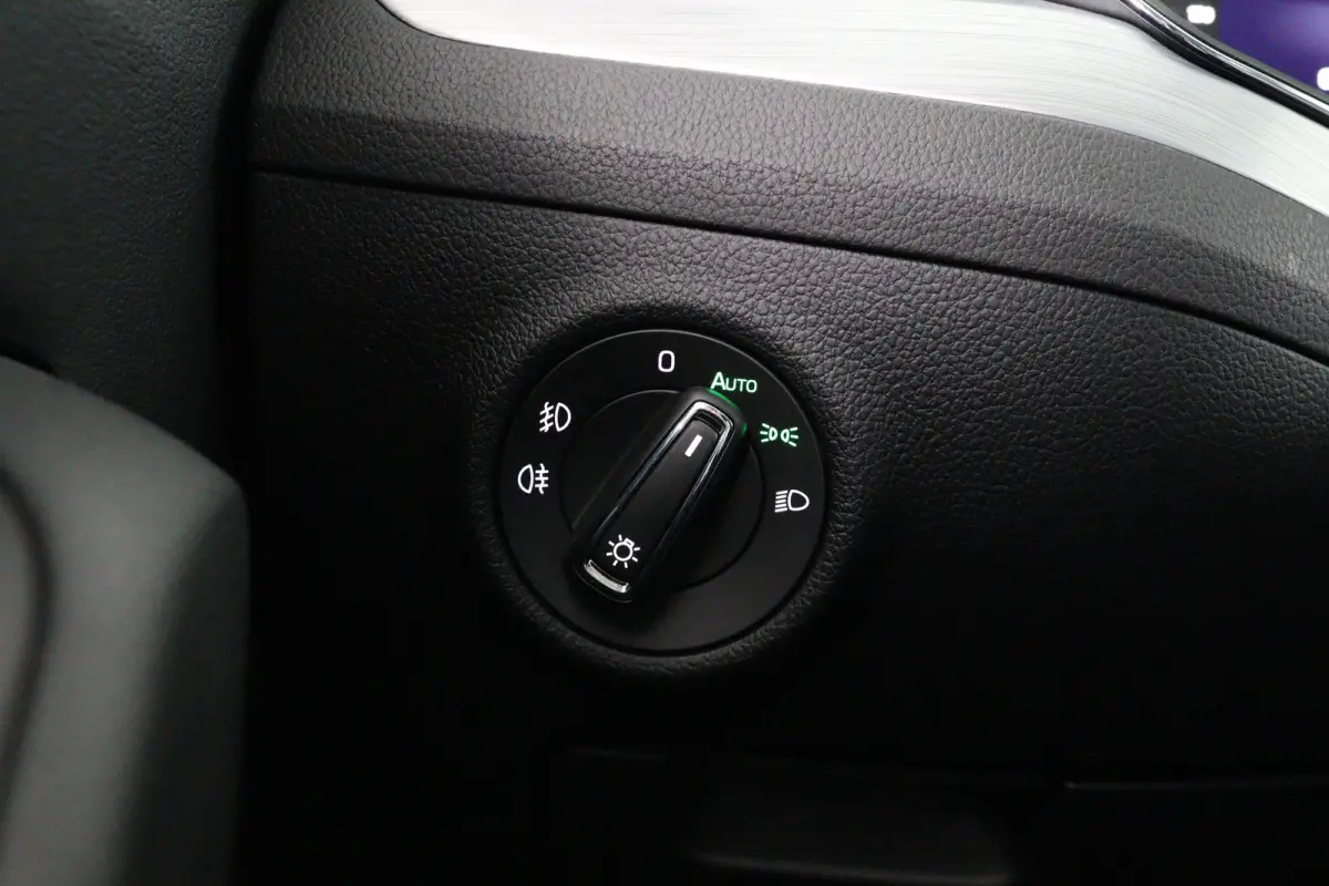 1.5 TSI ACT Business Edition | Dealer Onderhouden! | Trekhaak | LED | Memory Zetel | Cruise Adaptive | Stoelverwarming | Navi | Clima | Parkeersensoren | Lichtmetalen Velgen