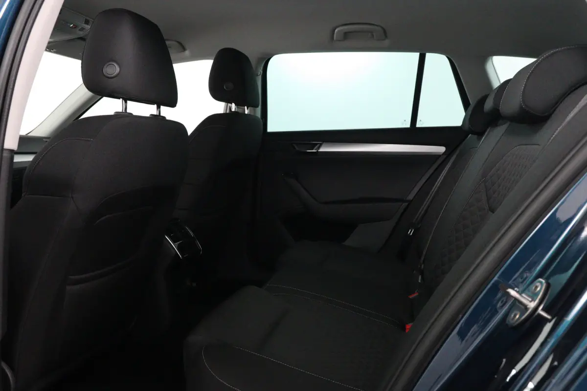 1.5 TSI ACT Business Edition | Dealer Onderhouden! | Trekhaak | LED | Memory Zetel | Cruise Adaptive | Stoelverwarming | Navi | Clima | Parkeersensoren | Lichtmetalen Velgen