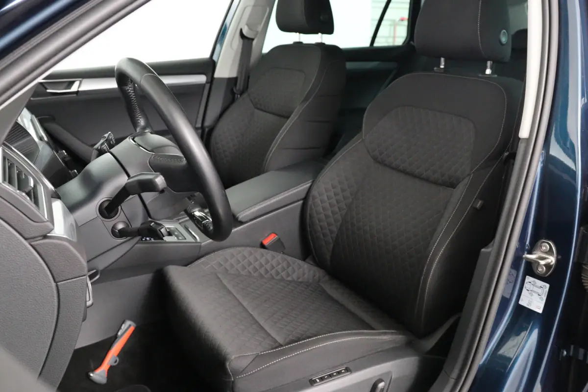 1.5 TSI ACT Business Edition | Dealer Onderhouden! | Trekhaak | LED | Memory Zetel | Cruise Adaptive | Stoelverwarming | Navi | Clima | Parkeersensoren | Lichtmetalen Velgen