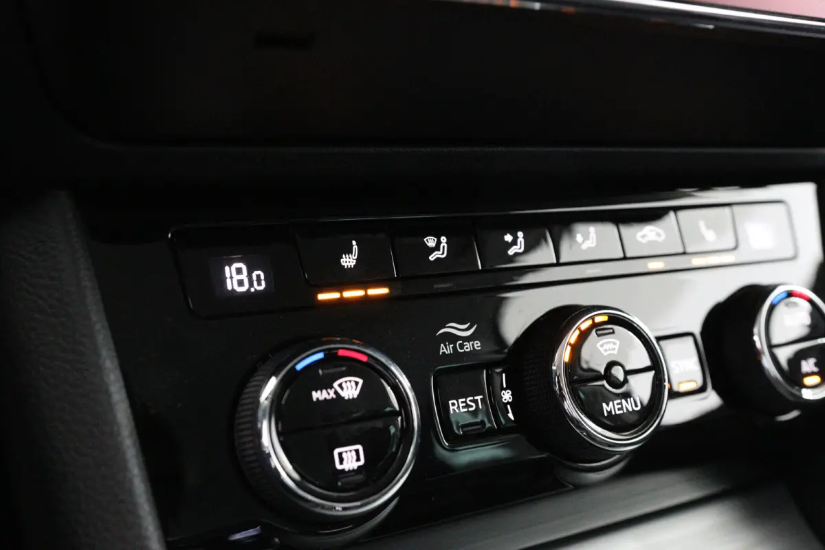 1.5 TSI ACT Business Edition | Dealer Onderhouden! | Trekhaak | LED | Memory Zetel | Cruise Adaptive | Stoelverwarming | Navi | Clima | Parkeersensoren | Lichtmetalen Velgen