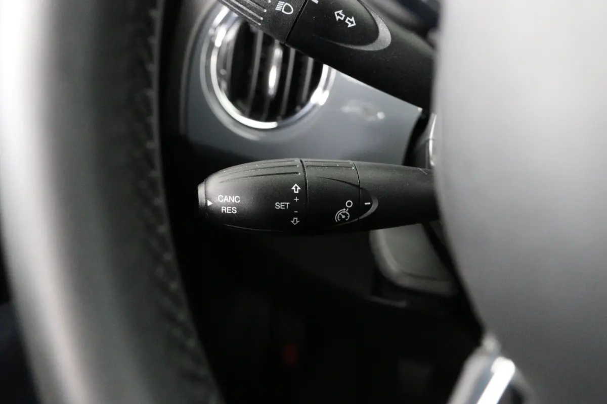1.0 Hybrid Cult | Dealer Onderhouden! | Navigatie | Cruise Control | Airco | Lichtmetalen Velgen | DAB