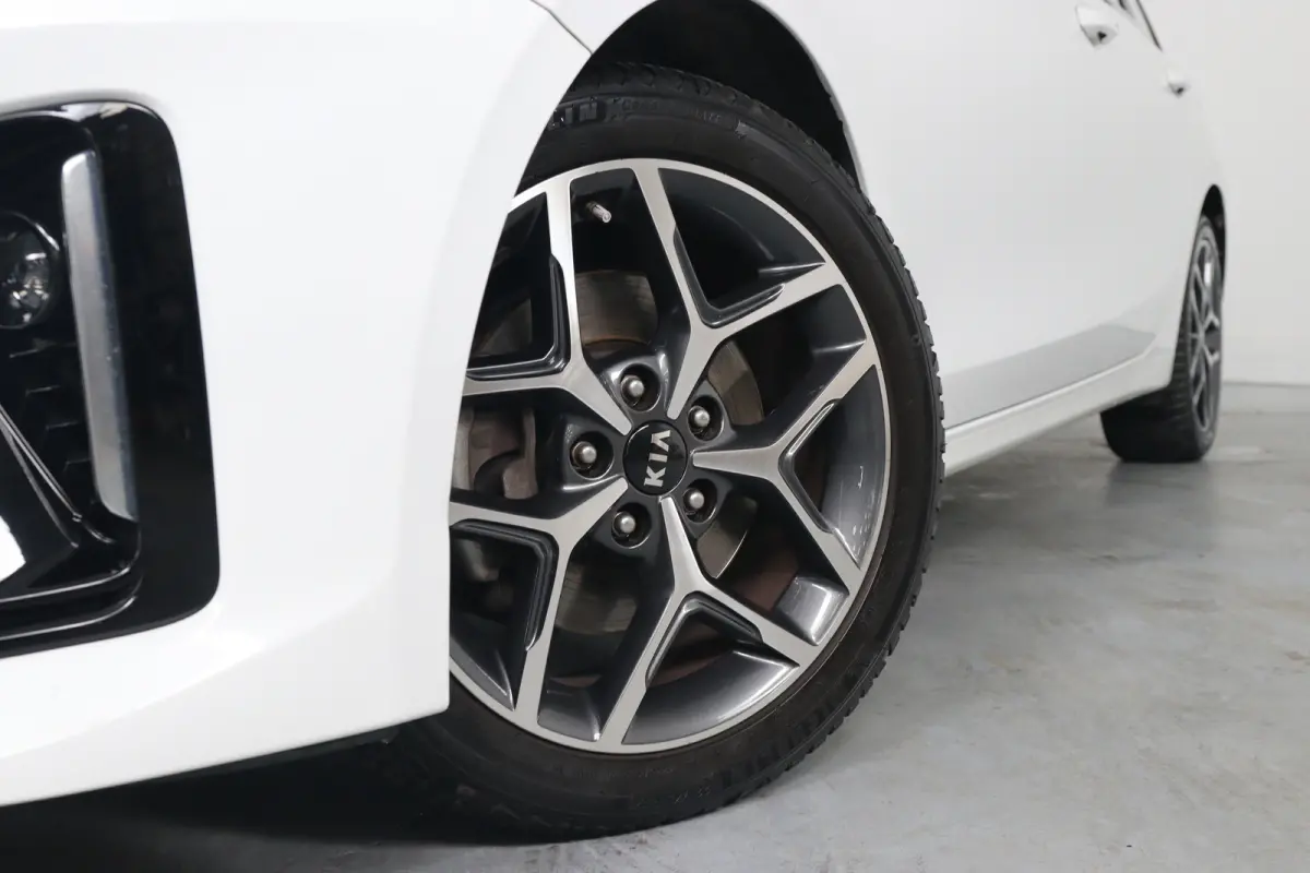 1.0 T-GDi GT-Line | Dealer Onderhouden! | 1e Eigenaar! | Open Dak | Stoel/Stuur Verwarming | LED | Camera | Clima | Navi | Cruise Control | Parkeersensoren | Lichtmetalen Velgen