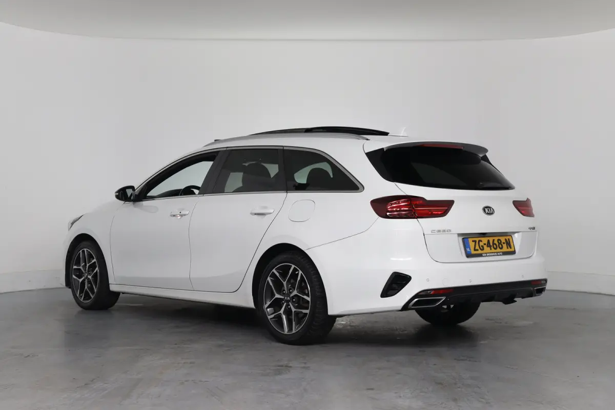 1.0 T-GDi GT-Line | Dealer Onderhouden! | 1e Eigenaar! | Open Dak | Stoel/Stuur Verwarming | LED | Camera | Clima | Navi | Cruise Control | Parkeersensoren | Lichtmetalen Velgen