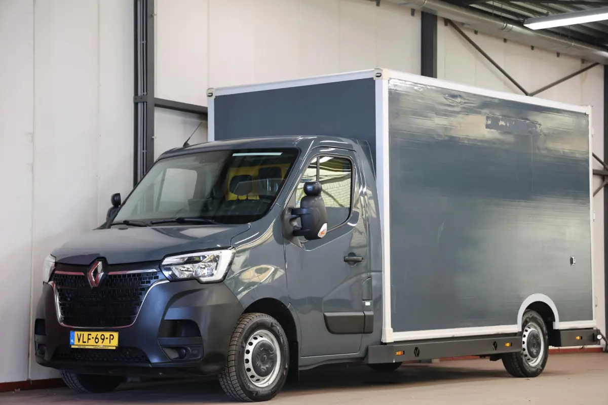 2.3 dCi 150 BAKWAGEN LOWLINER AUTOMAAT