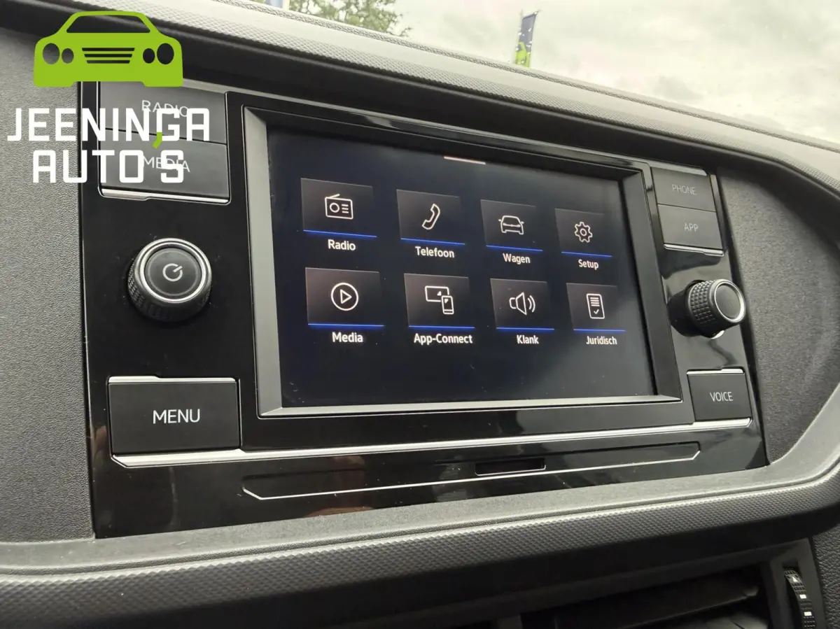 1.0 TSI Life|AppleCarPlay|PDC|Navi