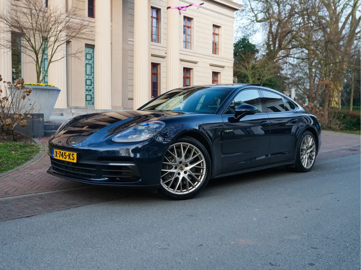 2.9 4 E-Hybrid 10 Years Edition l Sport Chrono l Stoelkoeling l Surround View l Pano