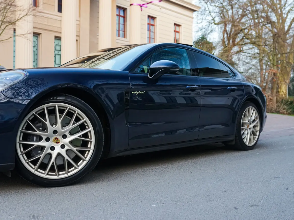 2.9 4 E-Hybrid 10 Years Edition l Sport Chrono l Stoelkoeling l Surround View l Pano