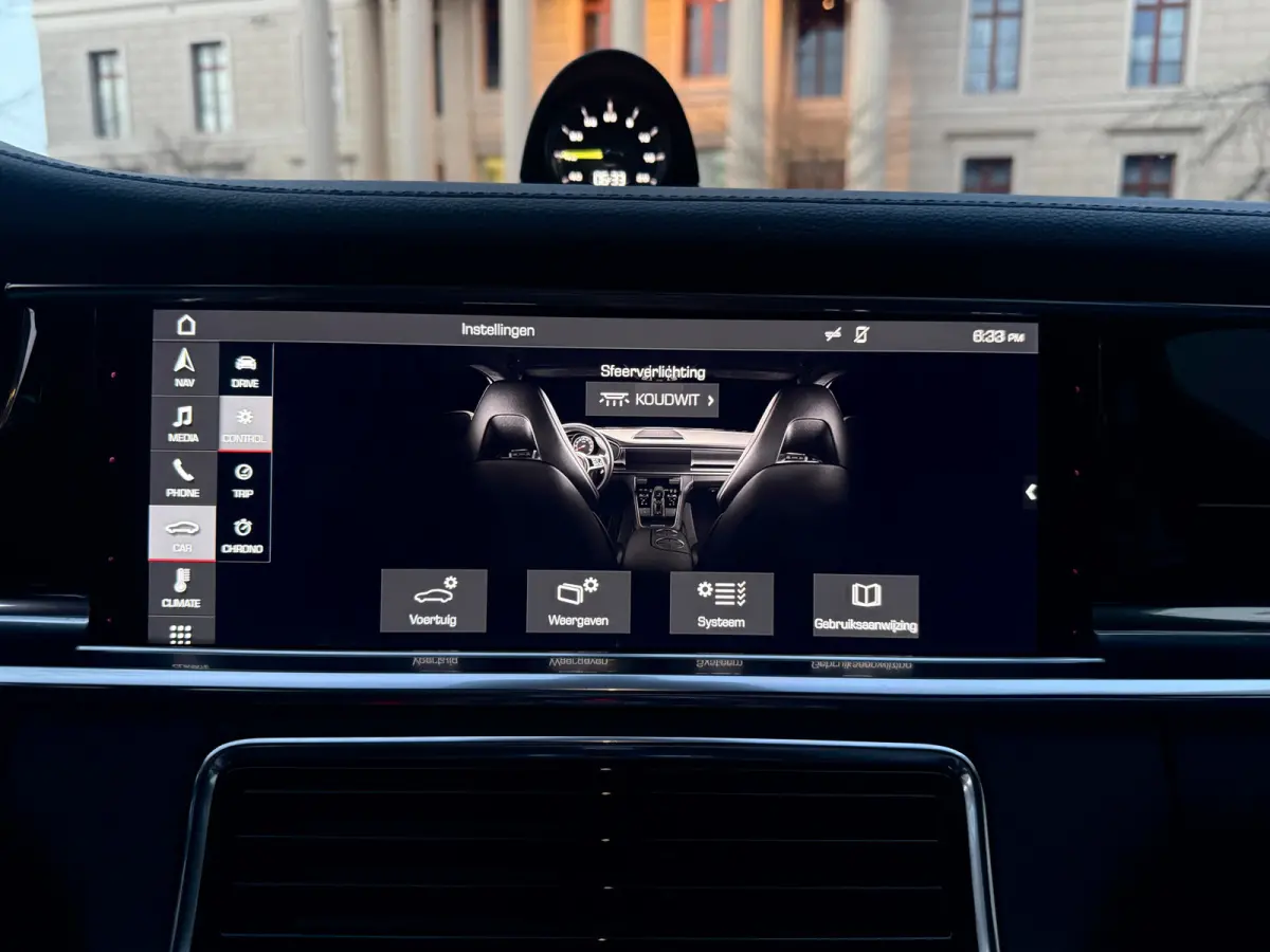 2.9 4 E-Hybrid 10 Years Edition l Sport Chrono l Stoelkoeling l Surround View l Pano