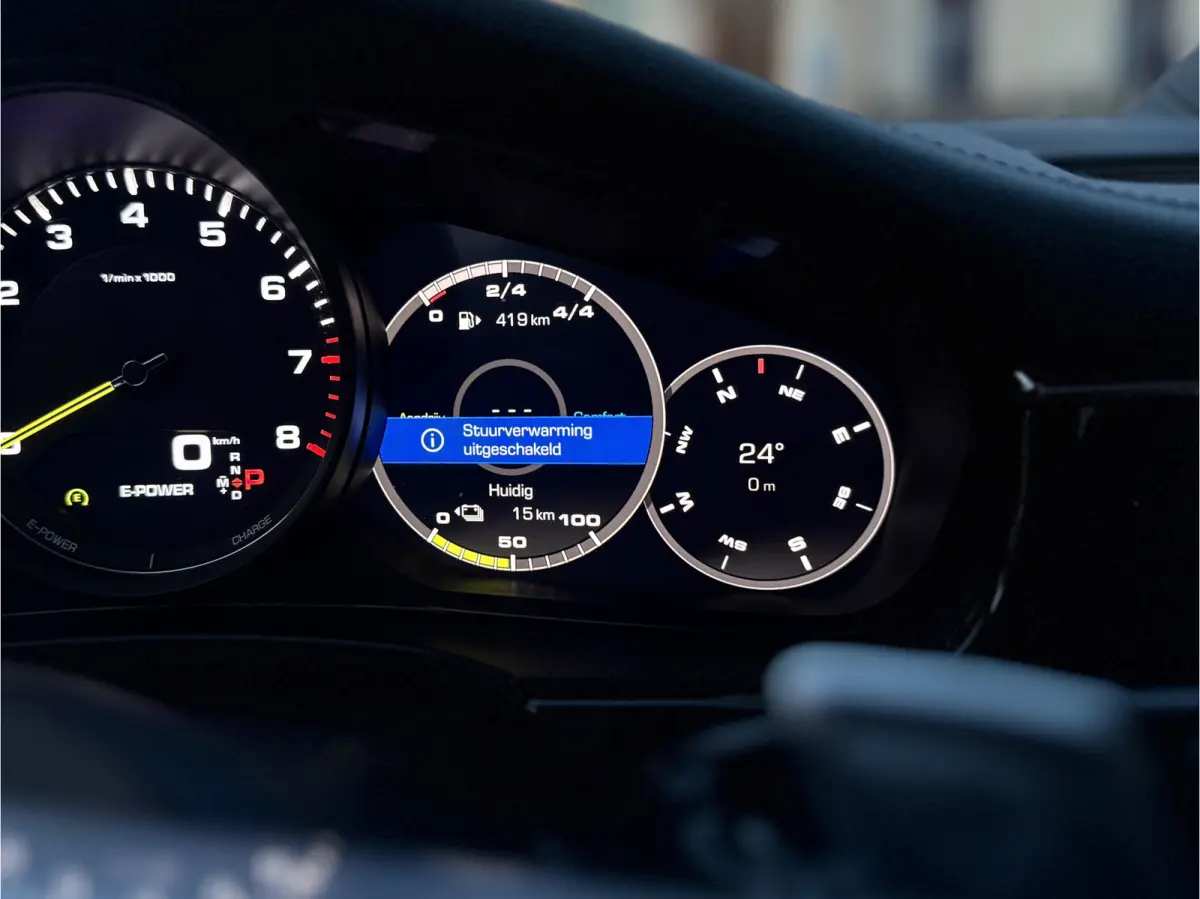 2.9 4 E-Hybrid 10 Years Edition l Sport Chrono l Stoelkoeling l Surround View l Pano