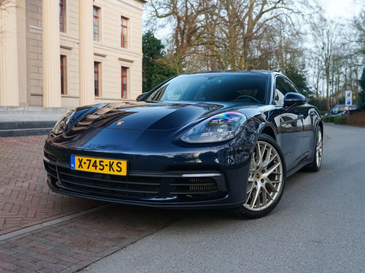2.9 4 E-Hybrid 10 Years Edition l Sport Chrono l Stoelkoeling l Surround View l Pano