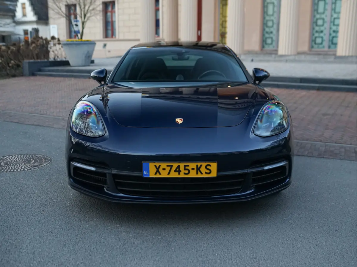 2.9 4 E-Hybrid 10 Years Edition l Sport Chrono l Stoelkoeling l Surround View l Pano