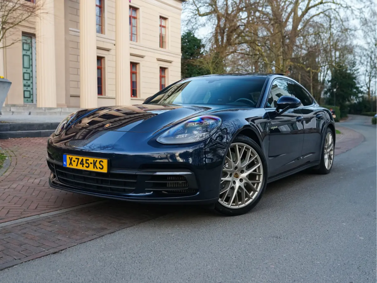 2.9 4 E-Hybrid 10 Years Edition l Sport Chrono l Stoelkoeling l Surround View l Pano