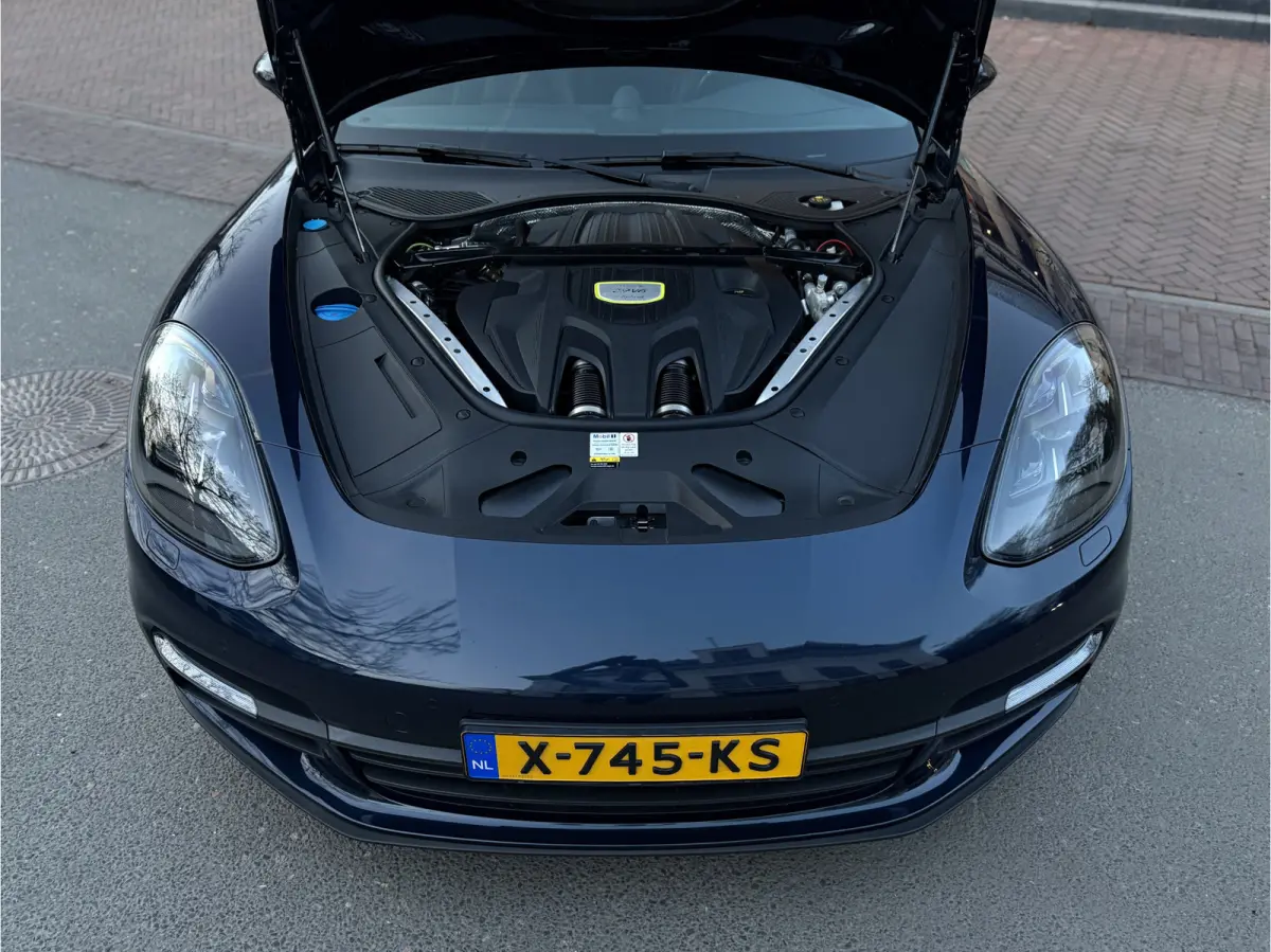 2.9 4 E-Hybrid 10 Years Edition l Sport Chrono l Stoelkoeling l Surround View l Pano
