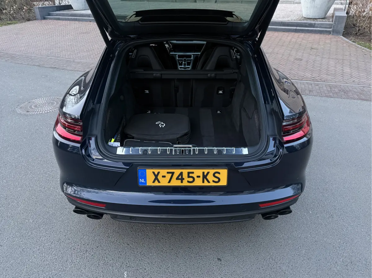 2.9 4 E-Hybrid 10 Years Edition l Sport Chrono l Stoelkoeling l Surround View l Pano