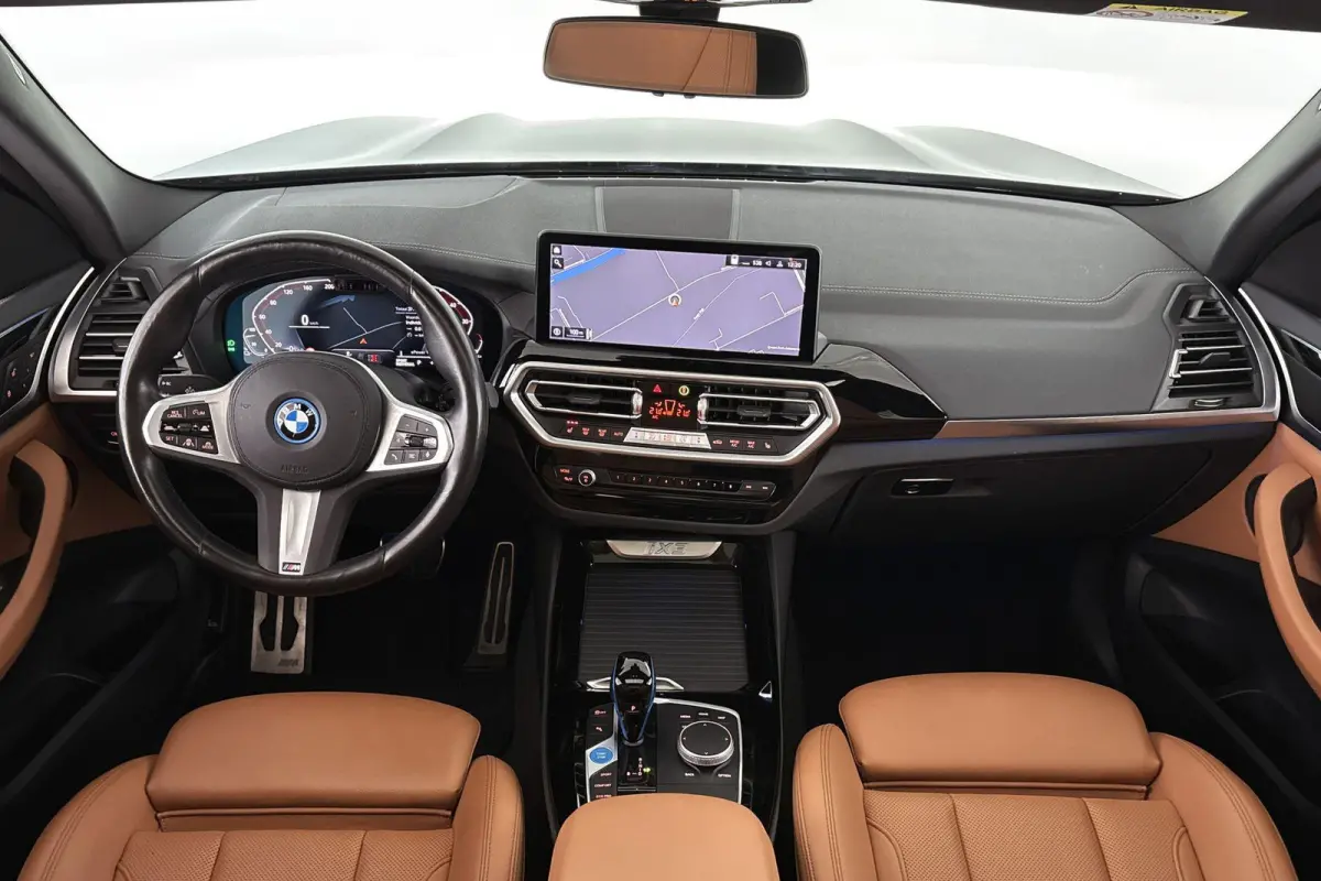 Executive 80 kWh M Sport Panoramadak Elektrische Trekhaak Keyless