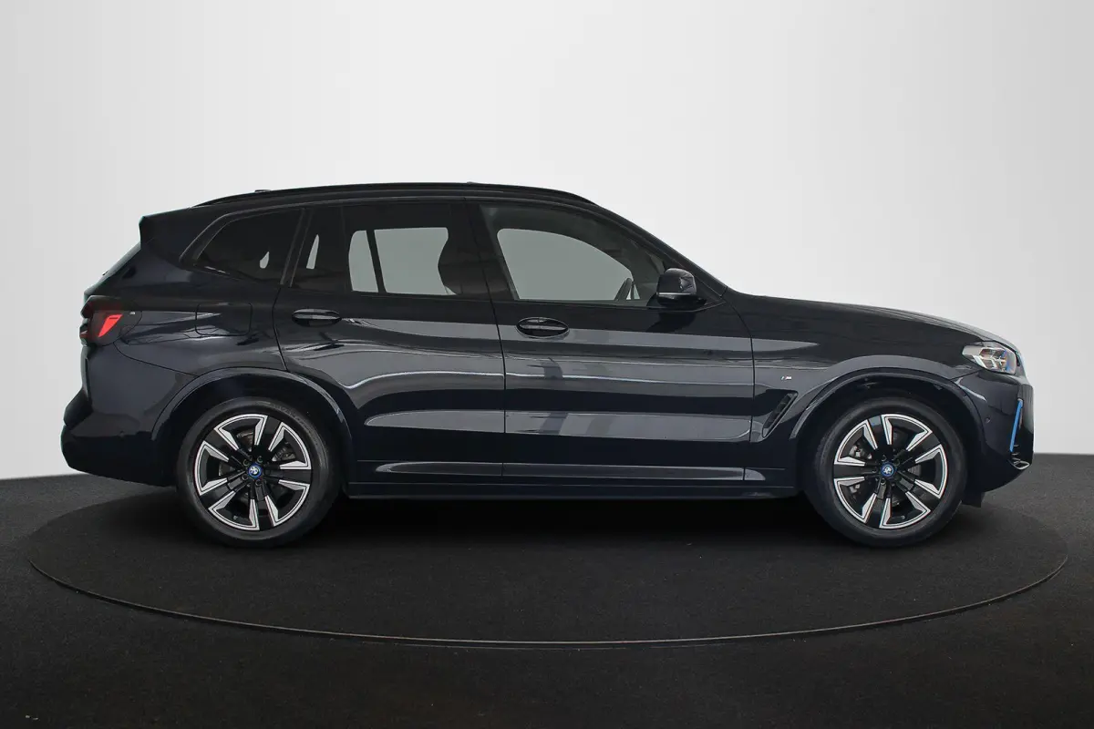 Executive 80 kWh M Sport Panoramadak Elektrische Trekhaak Keyless