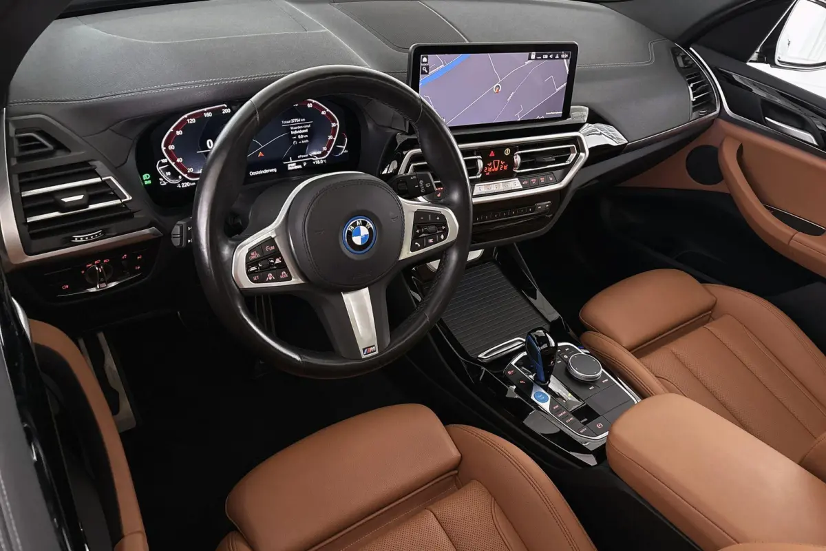Executive 80 kWh M Sport Panoramadak Elektrische Trekhaak Keyless