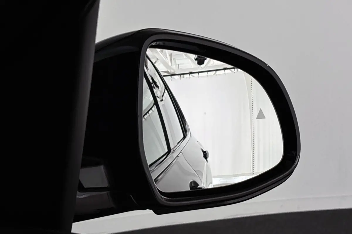 Executive 80 kWh M Sport Panoramadak Elektrische Trekhaak Keyless