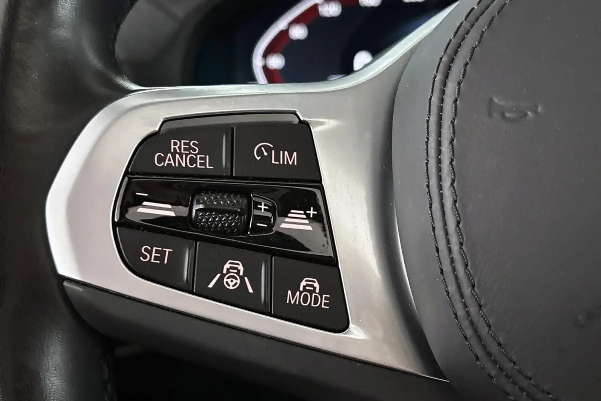 Executive 80 kWh M Sport Panoramadak Elektrische Trekhaak Keyless