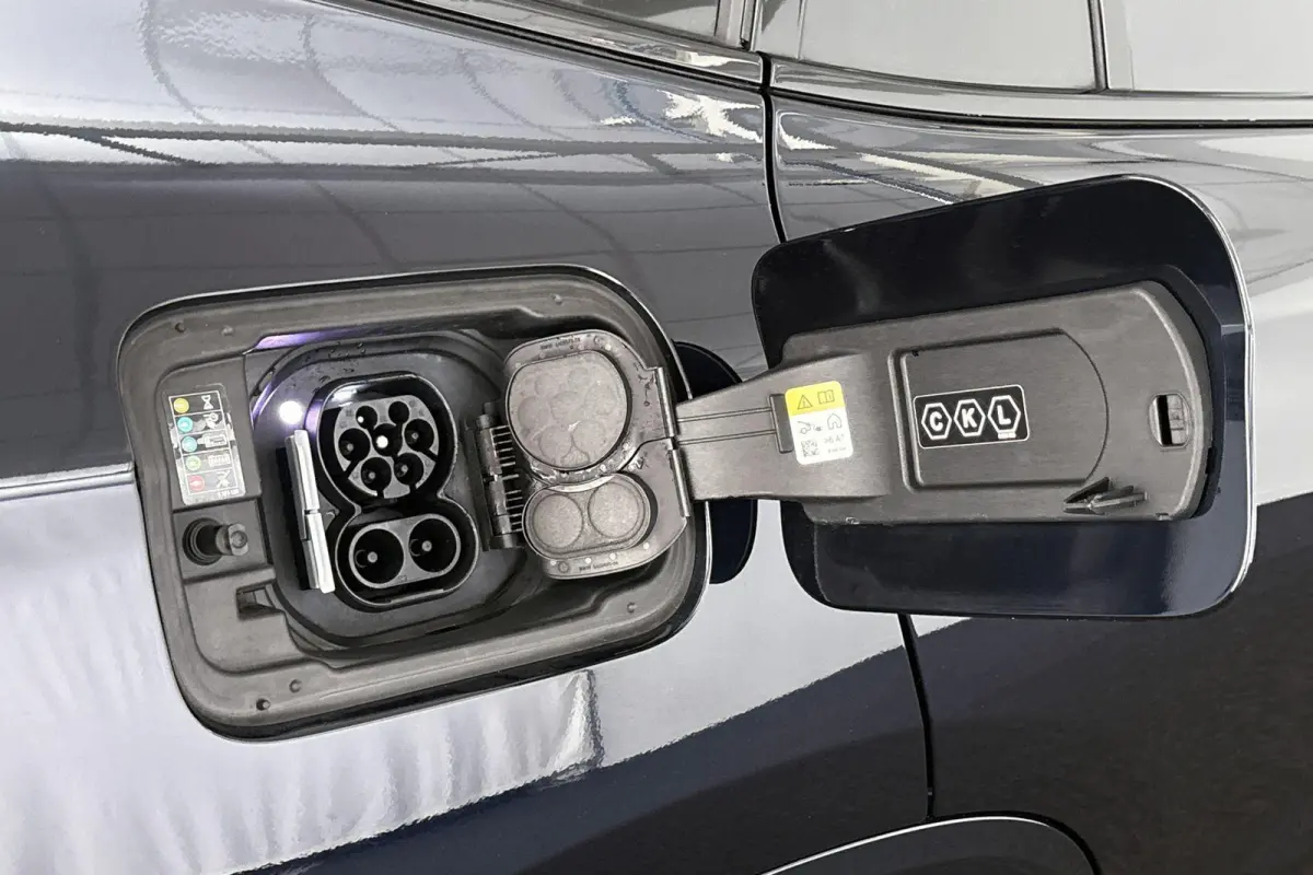 Executive 80 kWh M Sport Panoramadak Elektrische Trekhaak Keyless