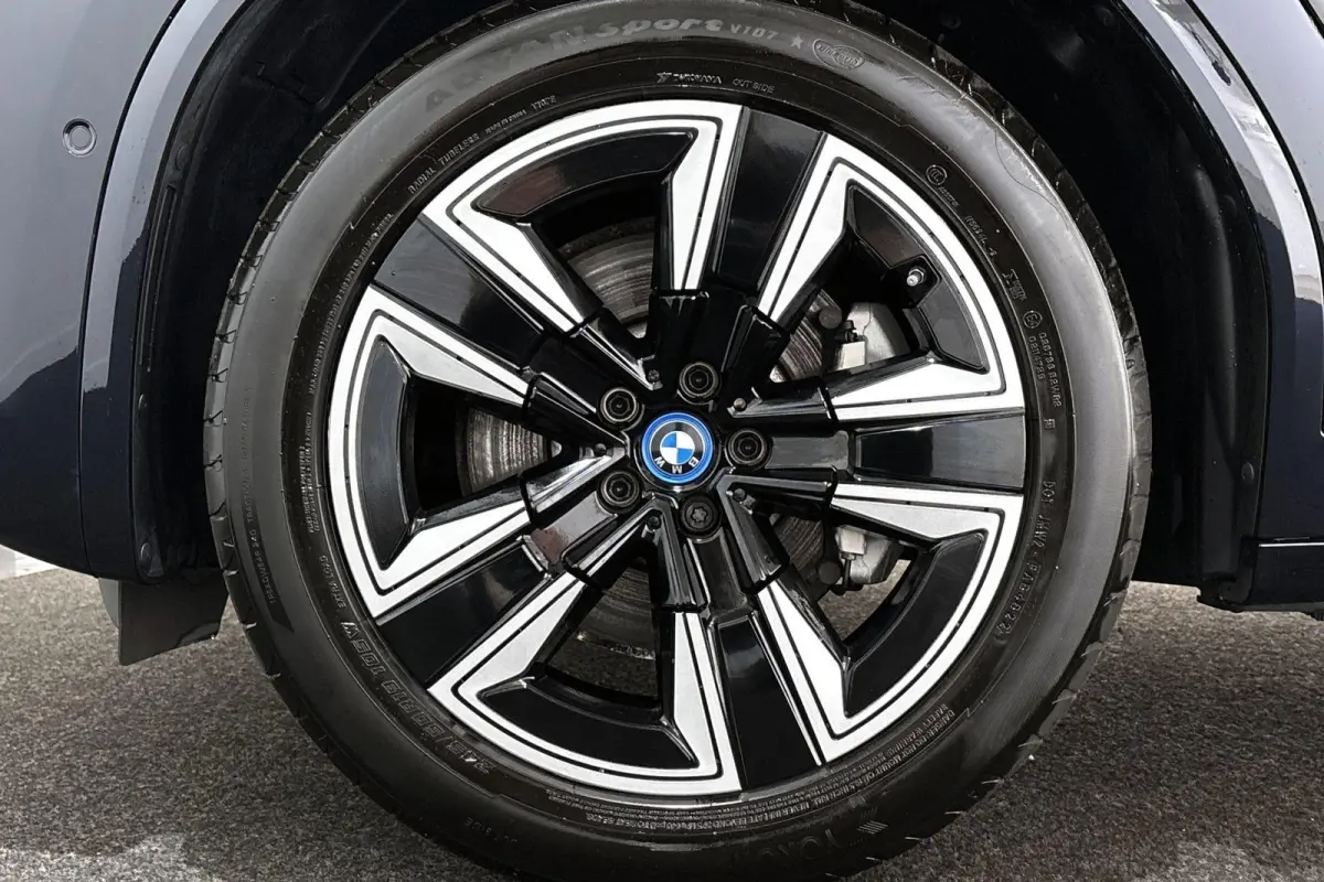 Executive 80 kWh M Sport Panoramadak Elektrische Trekhaak Keyless