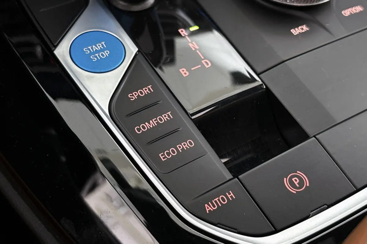 Executive 80 kWh M Sport Panoramadak Elektrische Trekhaak Keyless