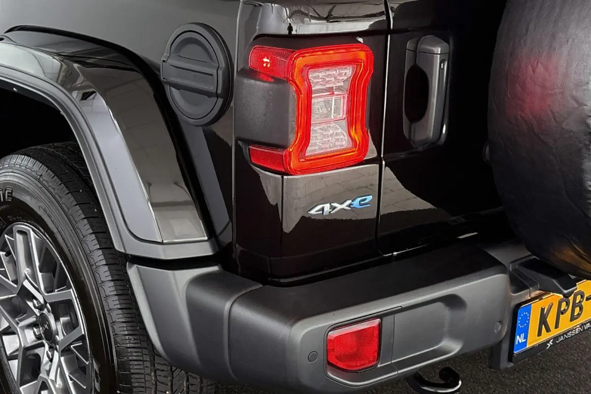 4xe 380 Sahara Leder Stoelverwarming Off-Road Camera