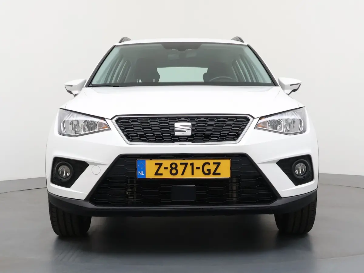 1.0 TSI Style / Navigatie / Parkeersensoren / Carplay / ECC / LED / 16'' LMV
