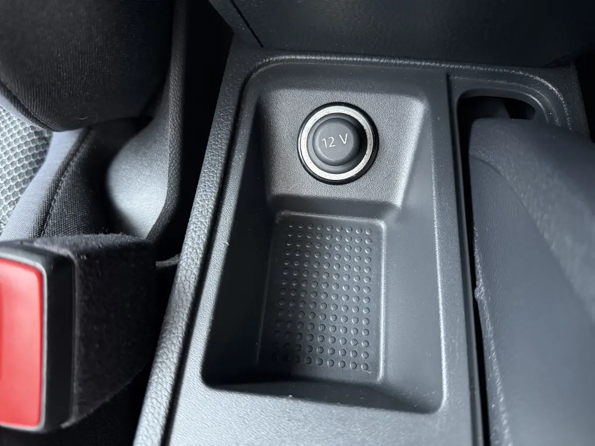 1.0 TSI Style / Navigatie / Parkeersensoren / Carplay / ECC / LED / 16'' LMV
