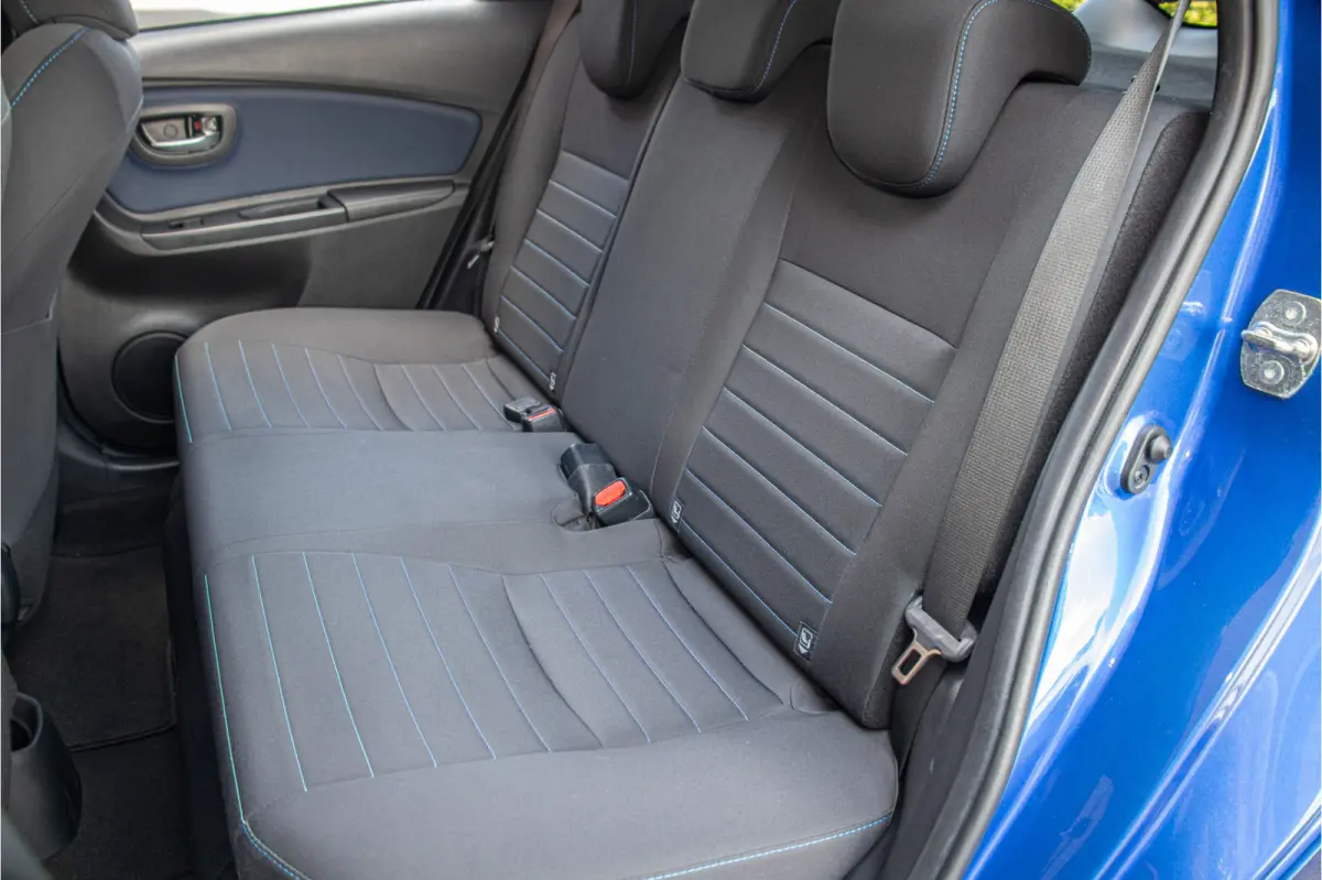 1.5 Hybrid Bi-Tone, Carplay, Camera, LED, Lane Assist, Climate control, Cruise control.