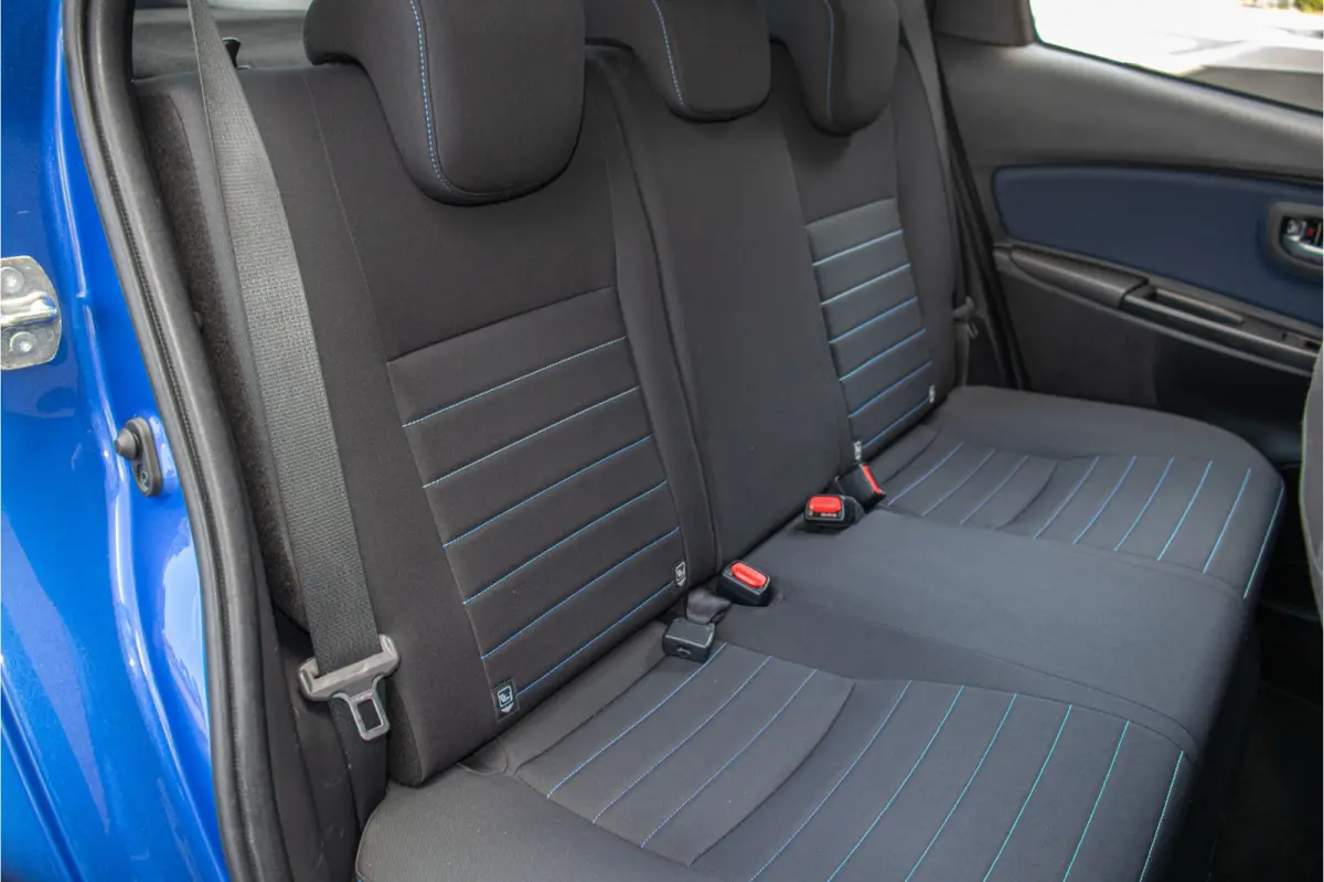 1.5 Hybrid Bi-Tone, Carplay, Camera, LED, Lane Assist, Climate control, Cruise control.