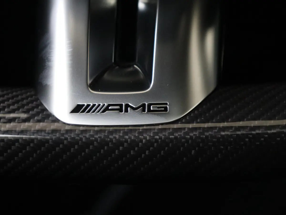 AMG 53 4MATIC+ / Panoramadak/ 20 inch/ DYNAMIC Plus/ AMG optiek pakket/ Carbon stuur/ Night 1+2/ Real Performance Sound/ Drivers Pack 270 km/h