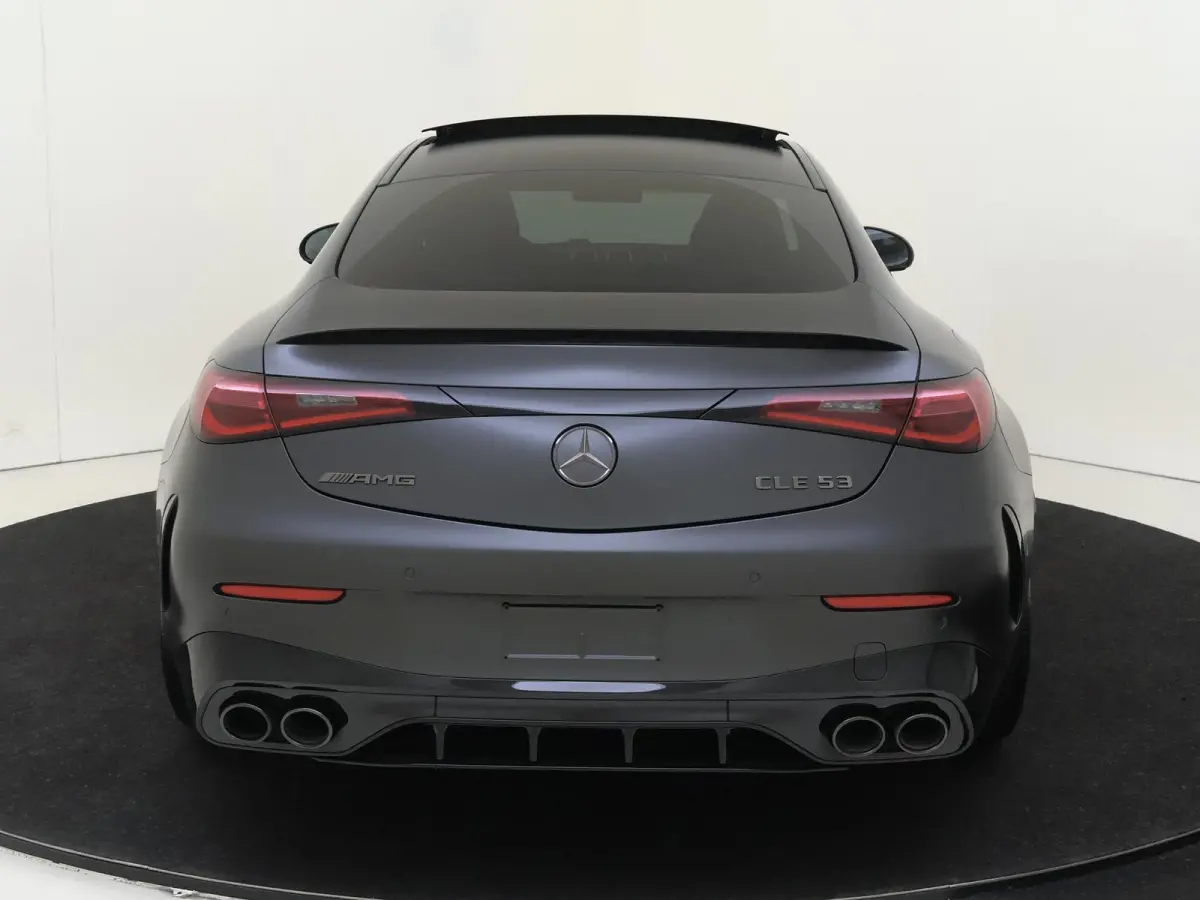 AMG 53 4MATIC+ / Panoramadak/ 20 inch/ DYNAMIC Plus/ AMG optiek pakket/ Carbon stuur/ Night 1+2/ Real Performance Sound/ Drivers Pack 270 km/h