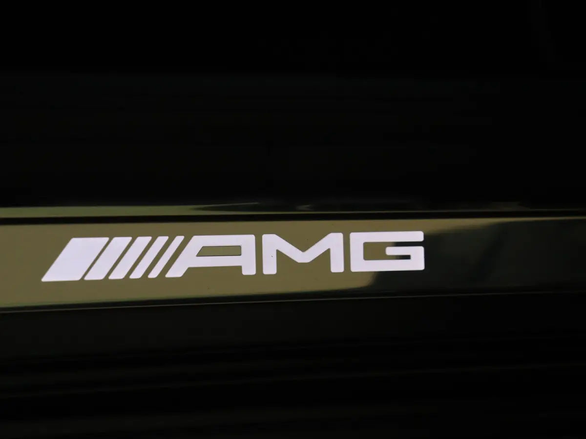 AMG 53 4MATIC+ / Panoramadak/ 20 inch/ DYNAMIC Plus/ AMG optiek pakket/ Carbon stuur/ Night 1+2/ Real Performance Sound/ Drivers Pack 270 km/h