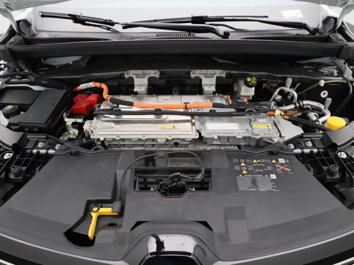 EV60 Optimum Charge Techno | Automaat | Trekhaak | Virtual cockpit | Parkeer sensoren | Stoel/Stuur verwarming | 360 Camera | Apple Carplay & Android Auto | Climate Control | Navigatie | LMV