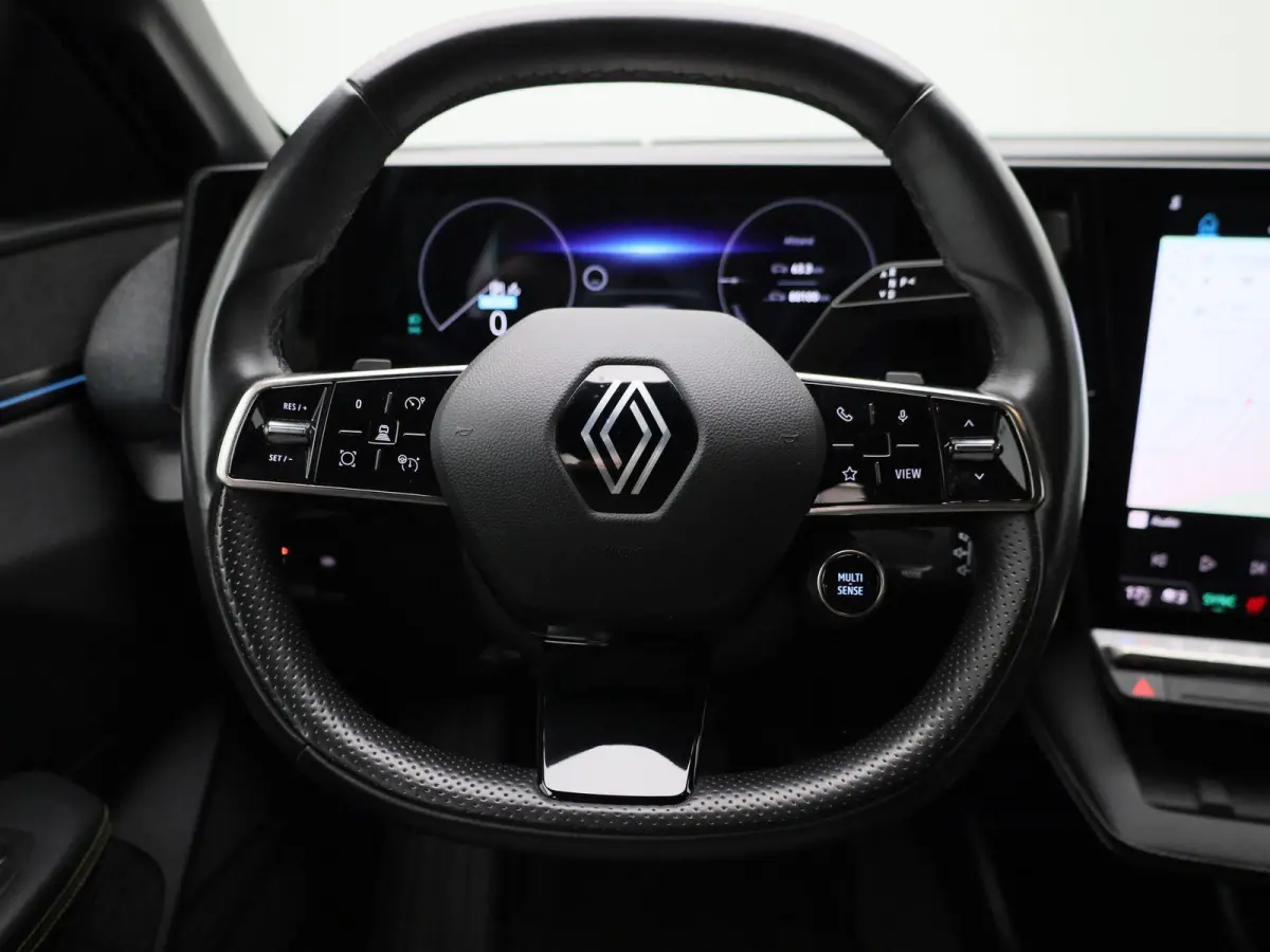 EV60 Optimum Charge Techno | Automaat | Trekhaak | Virtual cockpit | Parkeer sensoren | Stoel/Stuur verwarming | 360 Camera | Apple Carplay & Android Auto | Climate Control | Navigatie | LMV
