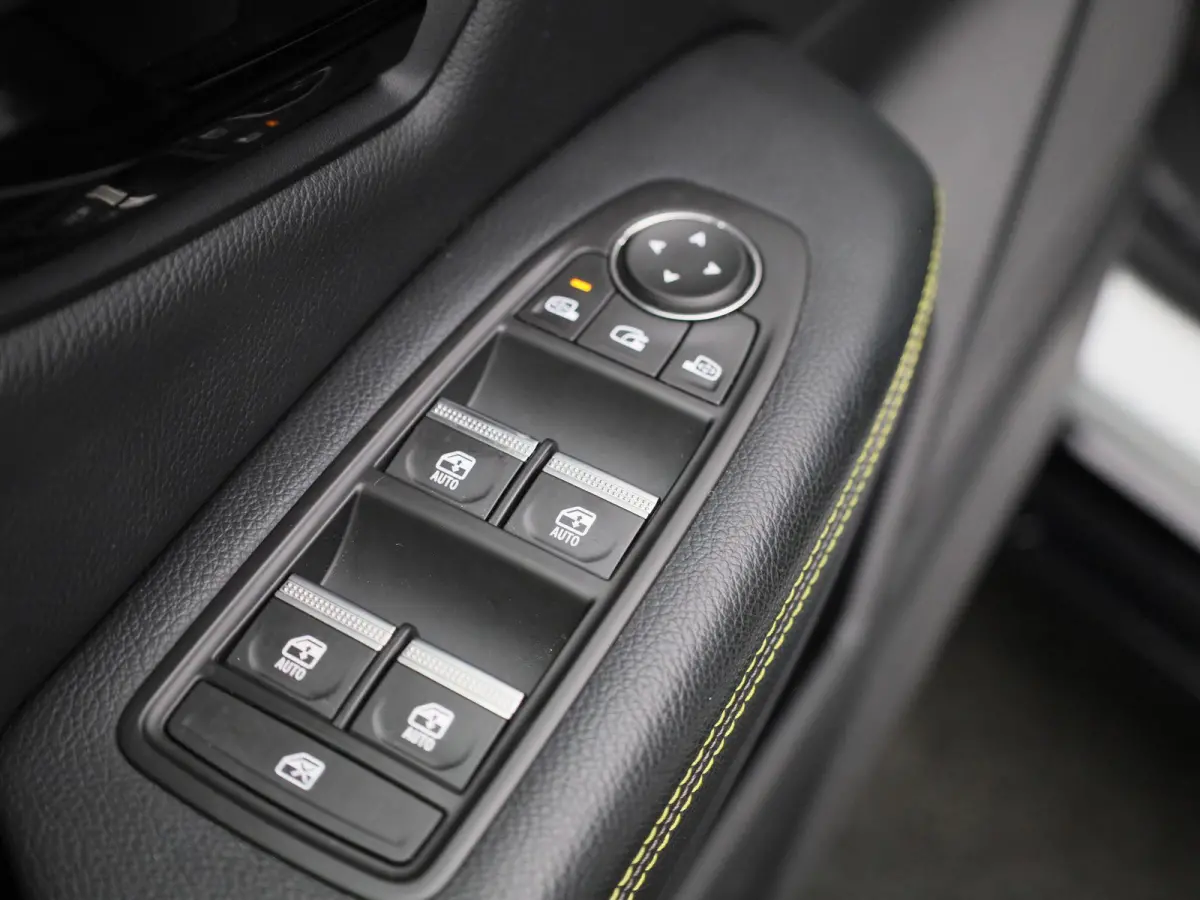 EV60 Optimum Charge Techno | Automaat | Trekhaak | Virtual cockpit | Parkeer sensoren | Stoel/Stuur verwarming | 360 Camera | Apple Carplay & Android Auto | Climate Control | Navigatie | LMV