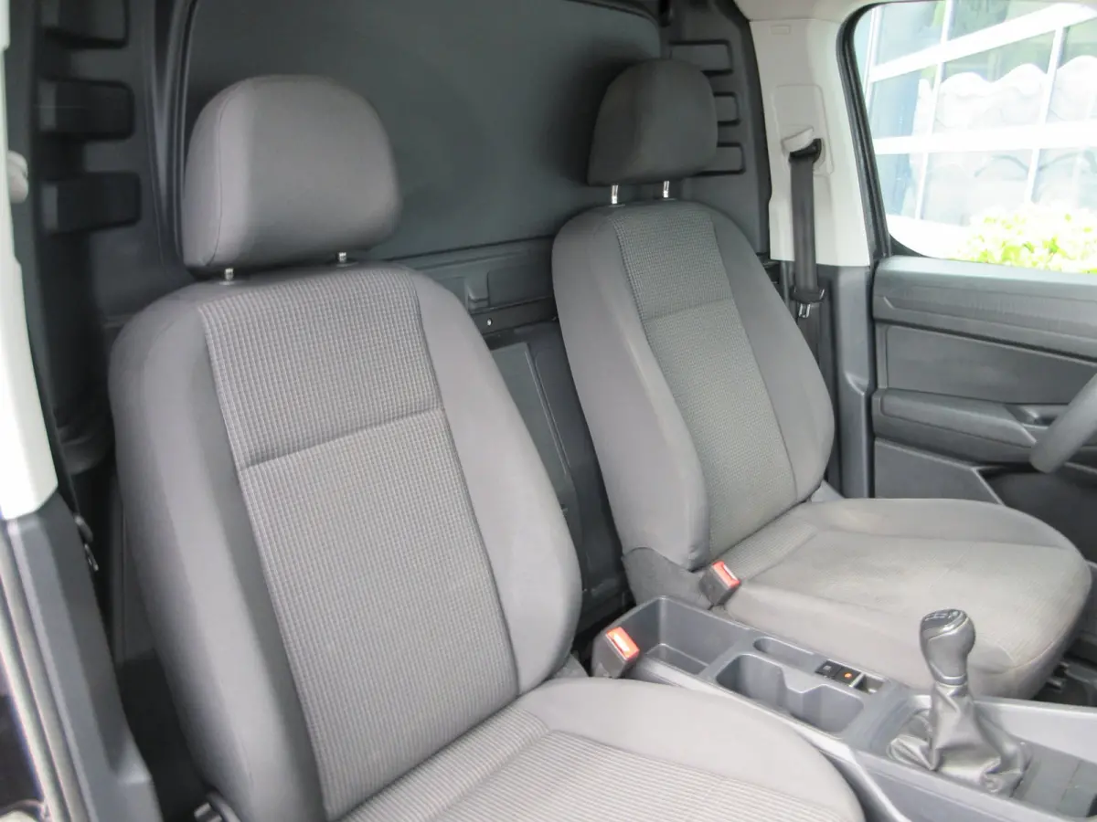 2.0tdi, Met Airco, Navigatie, Apple Carplay, Trekhaak, Imperiaal.