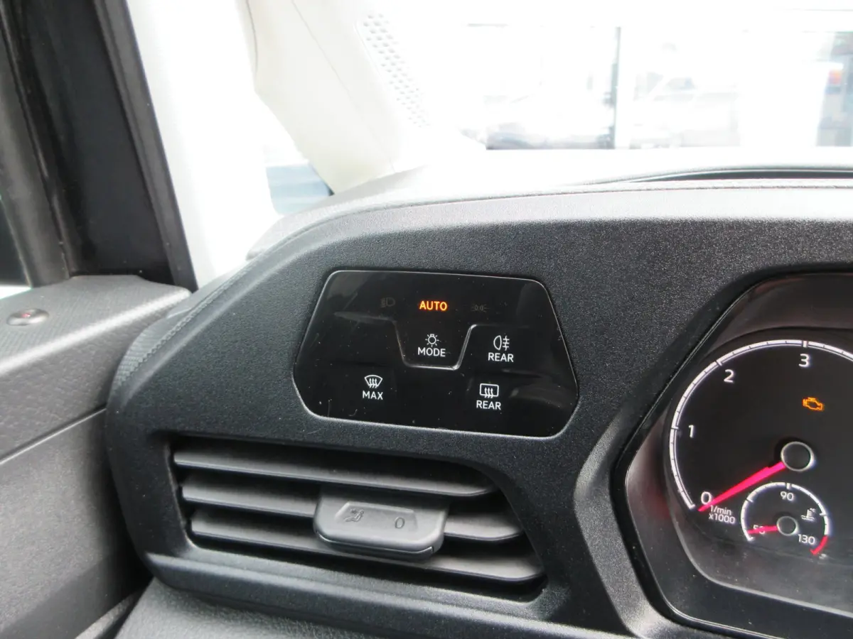 2.0tdi, Met Airco, Navigatie, Apple Carplay, Trekhaak, Imperiaal.