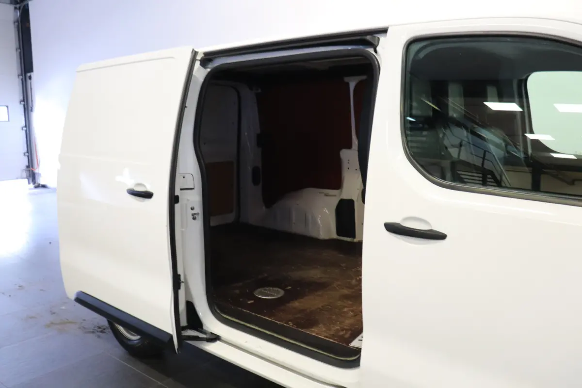 1.6 BlueHDI L2 EURO 6 - Airco - Cruise - PDC - €9.950,- Excl.
