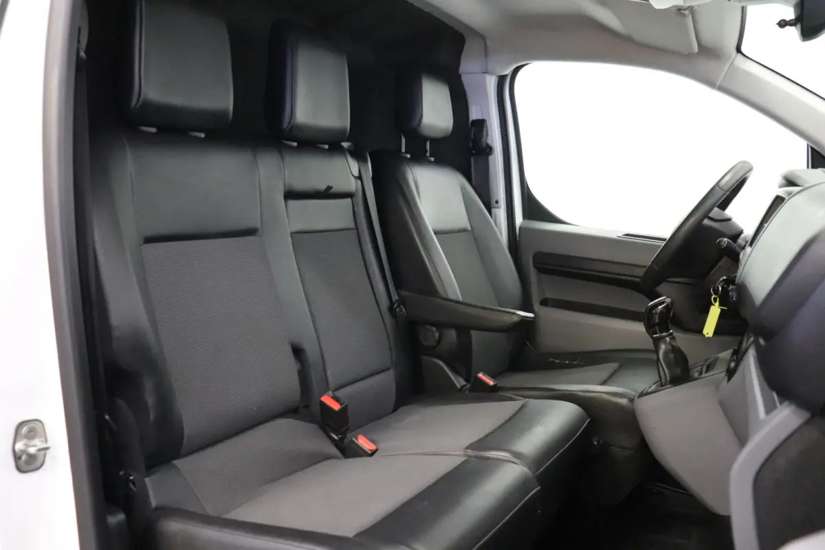 1.6 BlueHDI L2 EURO 6 - Airco - Cruise - PDC - €9.950,- Excl.