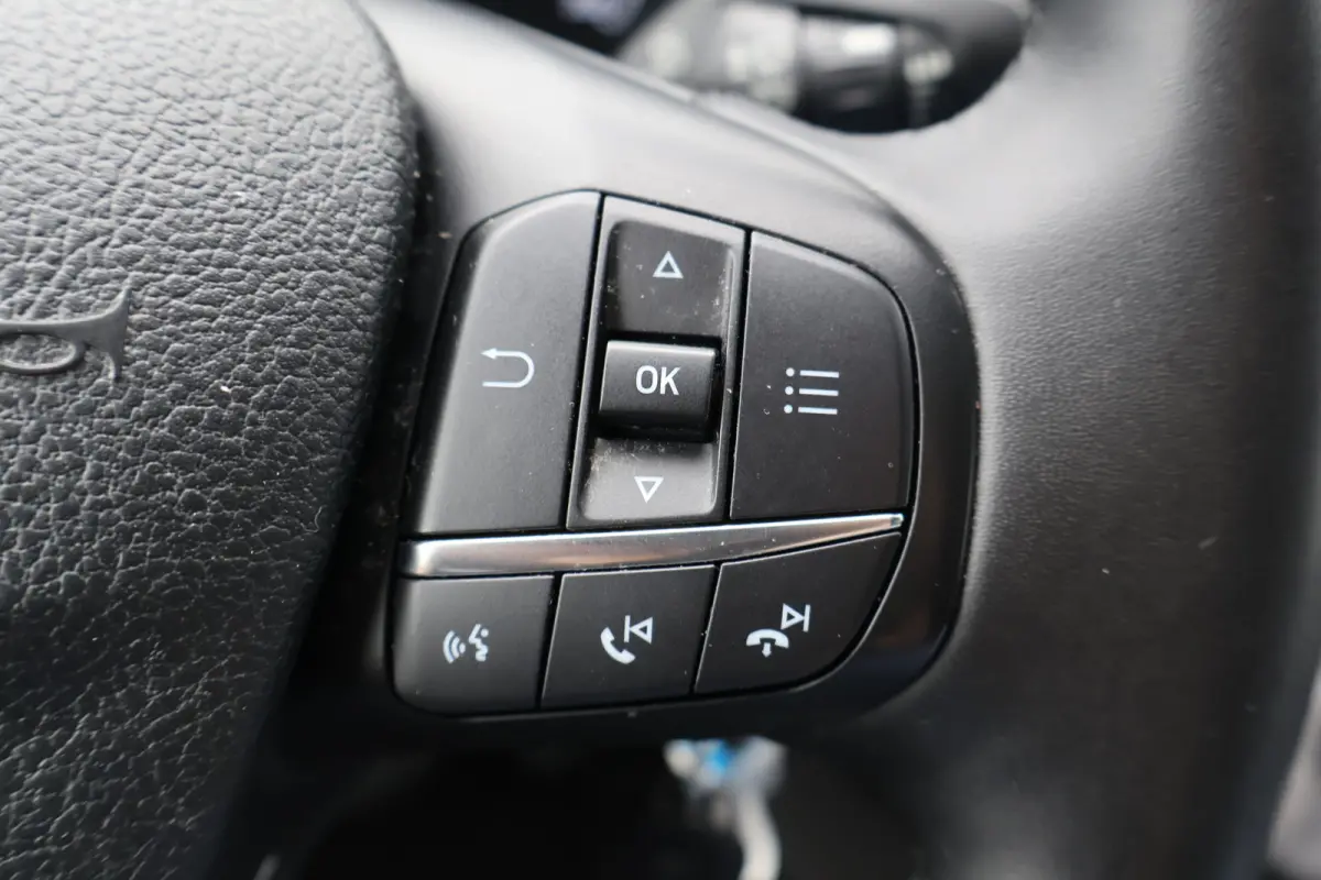 2.0 TDci 170pk L2 H1 Sport DC