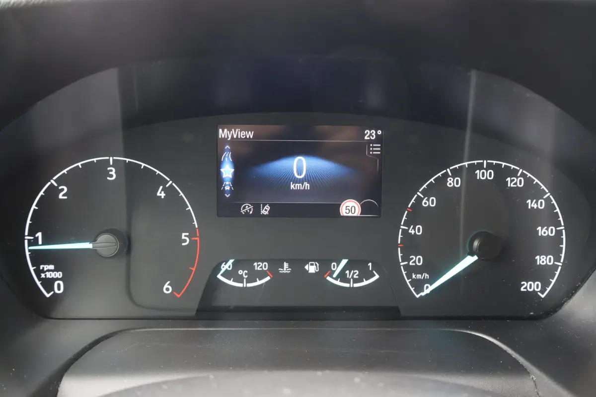 2.0 TDci 170pk L2 H1 Sport DC