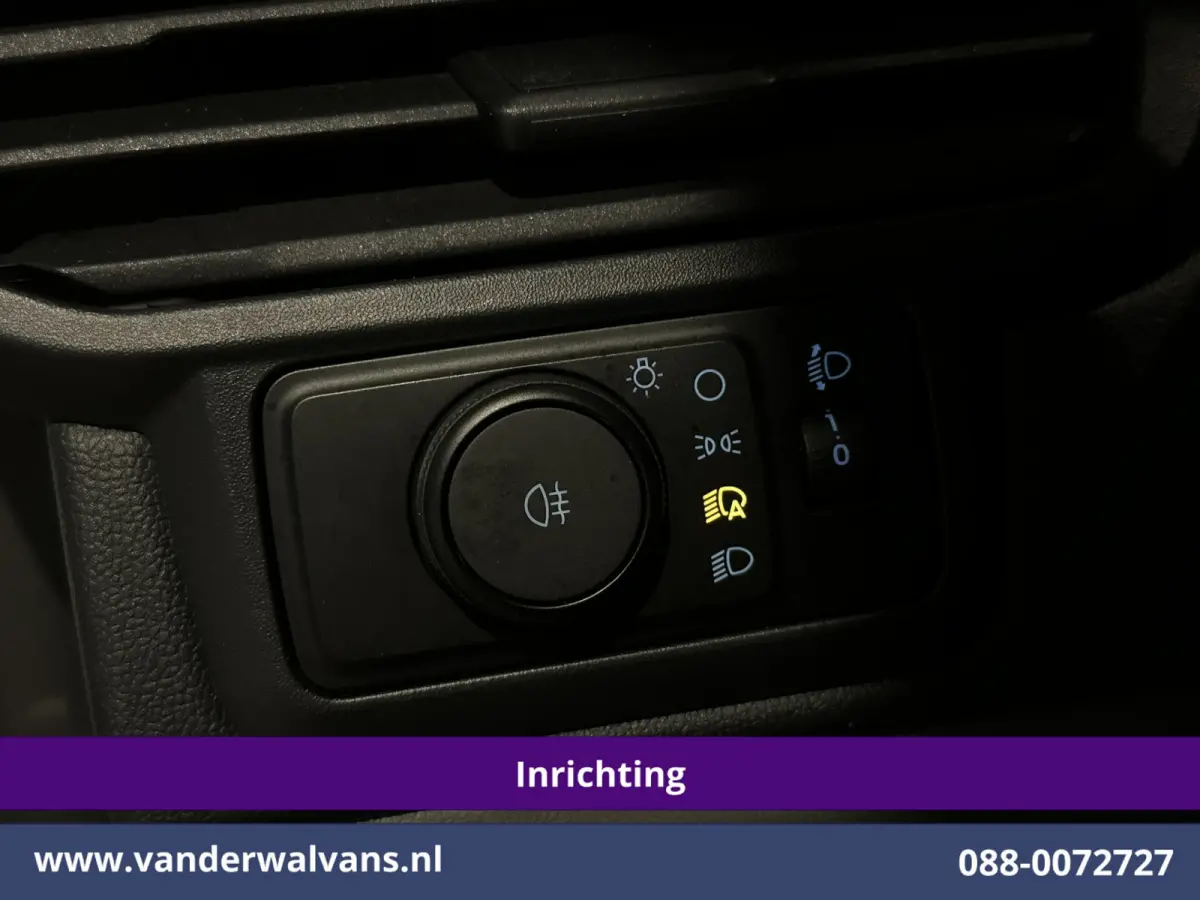 2.0 TDCI 150pk L1H1 Inrichting Euro6 Airco | Camera | LED | Apple Carplay | Cruisecontrol Android Auto, 2590kg Trekhaak, Verwarmde voorruit, Stoelverwarming, Parkeersensoren, Dakdragers, Bij